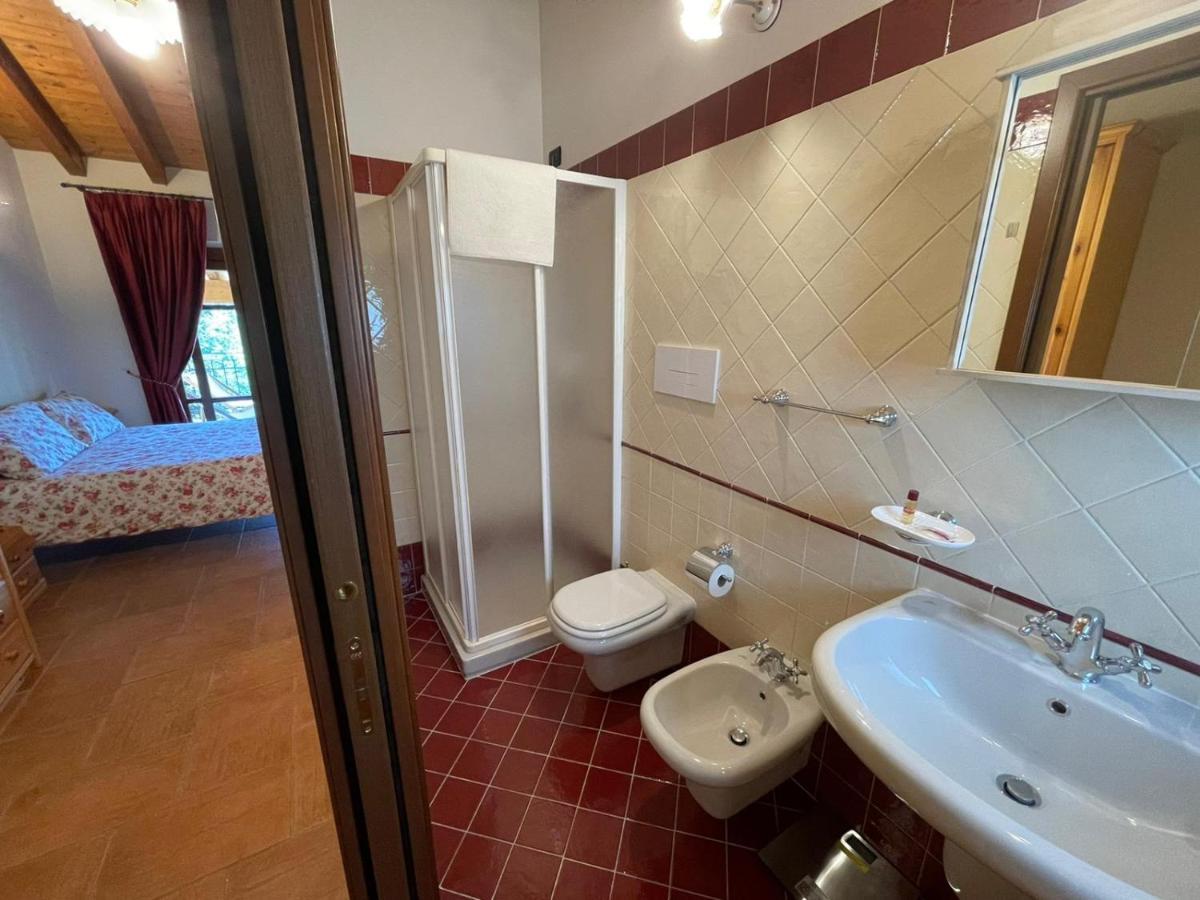 La Fiocchina - Magic Place - Apartments & Studios In Garda Lake - Countryside Farmhouse, Inside The Middle Of The Lake Сало Экстерьер фото